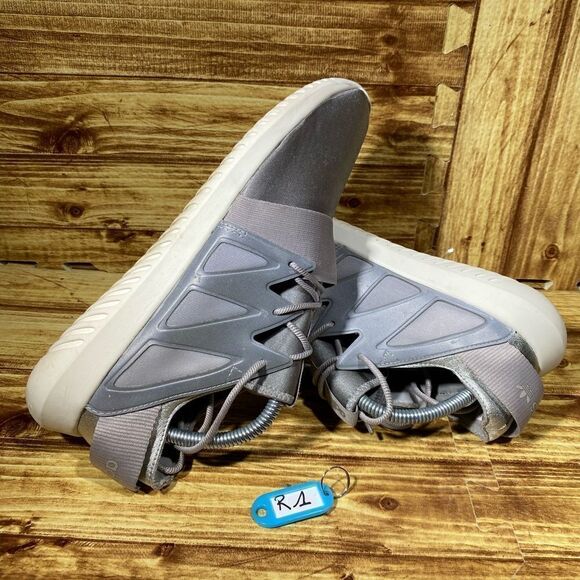 Adidas Tubular Viral Women's Size 10 Silver Gray Running Shoes Sneakers S75907 - Picture 1 of 8